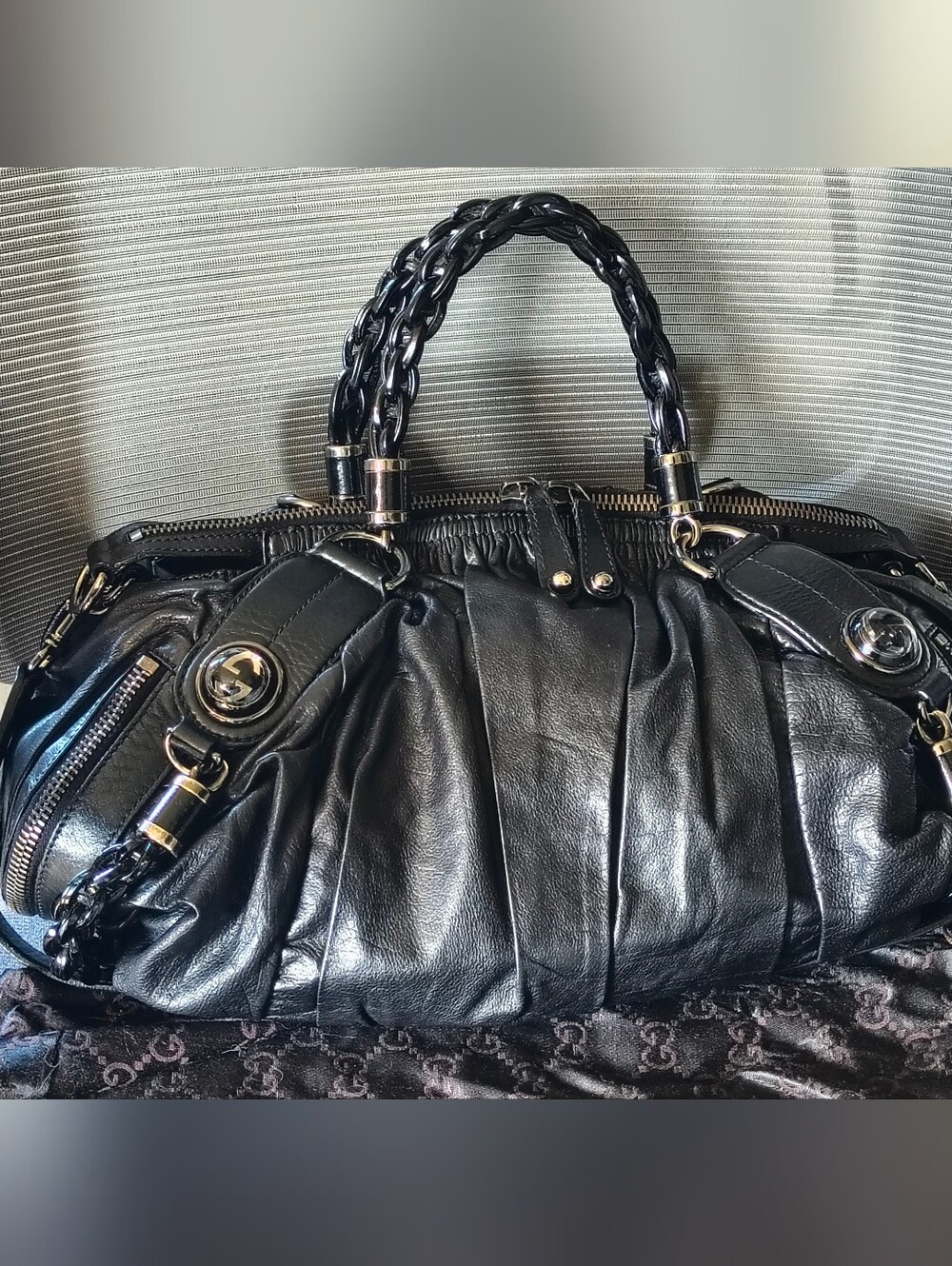 Gucci Hysteria Galaxy Medium Top Handle Bag Black Leather — Full Set